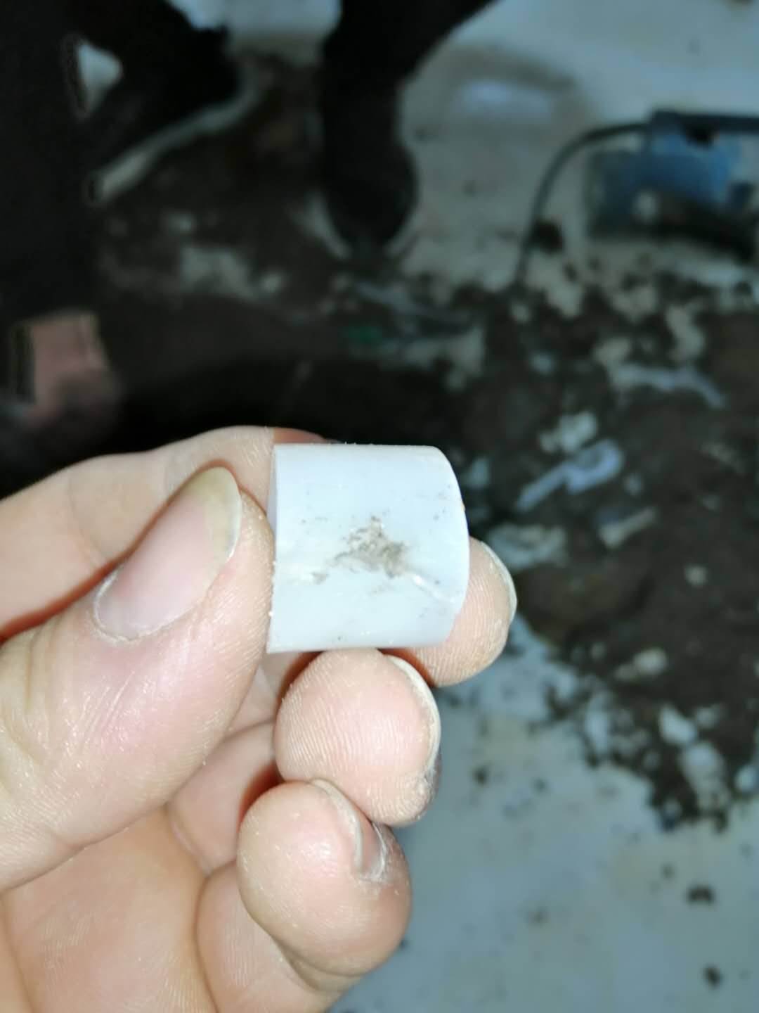 金沙家里地暖漏水了怎么办？
